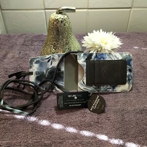 🆕Harper Crossbody Purse/Phone case